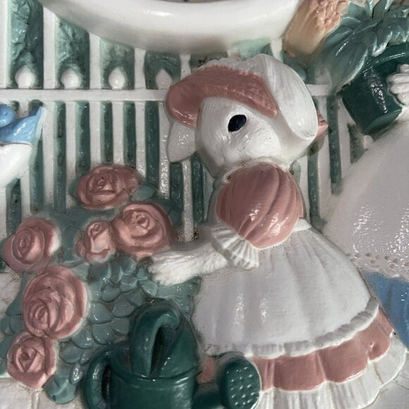 Vintage Homco Quartz Mantel Clock With Charming Victorian Garden Scene - Picture 9 of 16